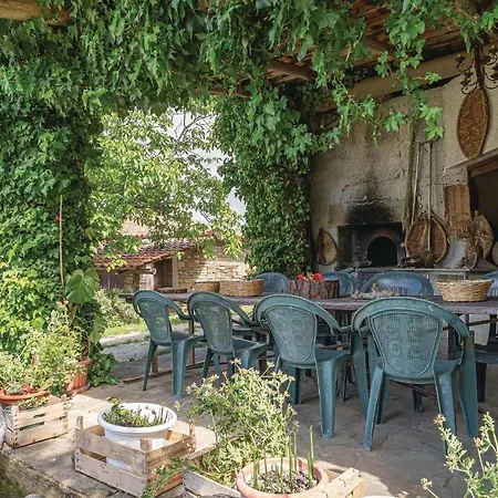 Awesome In Sa With Wifi Apartment